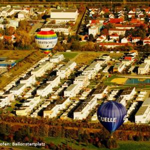 Mit dem Ballon über dem Baugebiet Ballonstartplatz (Foto: Manfred Eding)